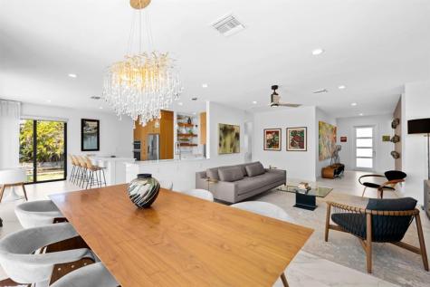 4051 NE 16 Avenue Fort Lauderdale FL 33334