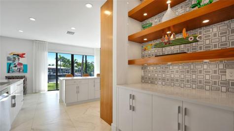 4051 NE 16 Avenue Fort Lauderdale FL 33334