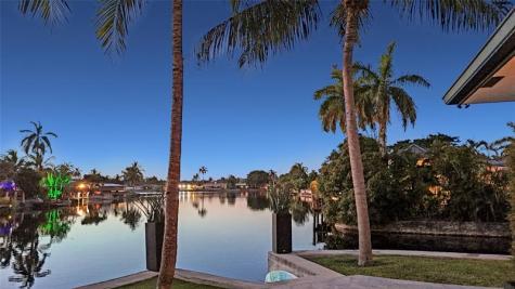 4051 NE 16 Avenue Fort Lauderdale FL 33334