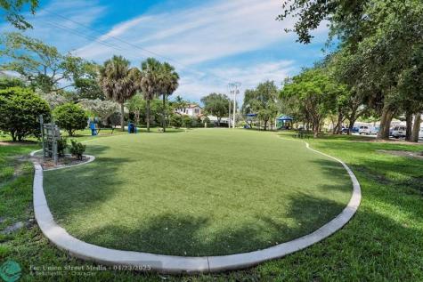 805 SE 10th Street Fort Lauderdale FL 33316