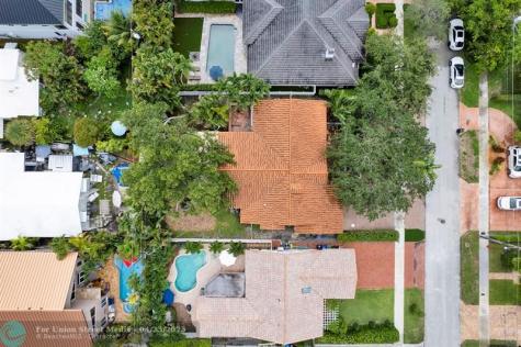 805 SE 10th Street Fort Lauderdale FL 33316