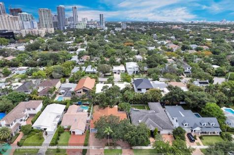 805 SE 10th Street Fort Lauderdale FL 33316