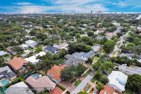 805 SE 10th Street Fort Lauderdale FL 33316