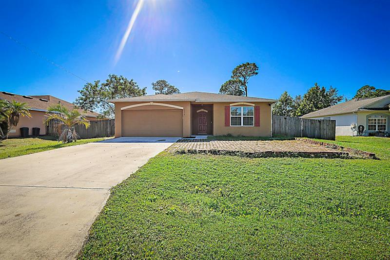 1174 SW Goodman Avenue Port St Lucie FL 34953
