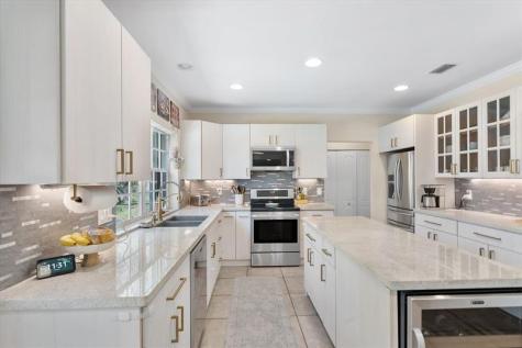 7617 Parkview Way Coral Springs FL 33065