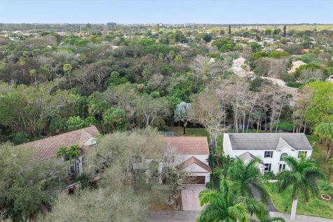 7617 Parkview Way Coral Springs FL 33065