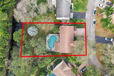 7617 Parkview Way Coral Springs FL 33065