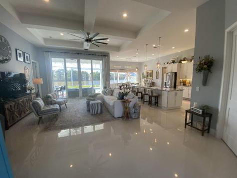 454 SW Vista Lake Drive Port St Lucie FL 34953