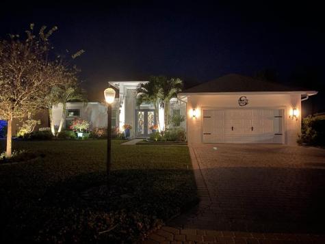 454 SW Vista Lake Drive Port St Lucie FL 34953