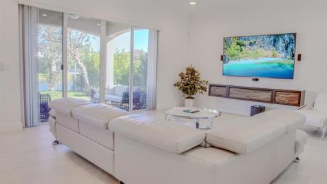 9911 S Miralago Way Parkland FL 33076