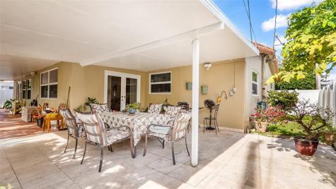 1032 NE 4th Court Hallandale Beach FL 33009