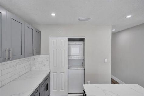 2614 W 65th Street Hialeah FL 33016