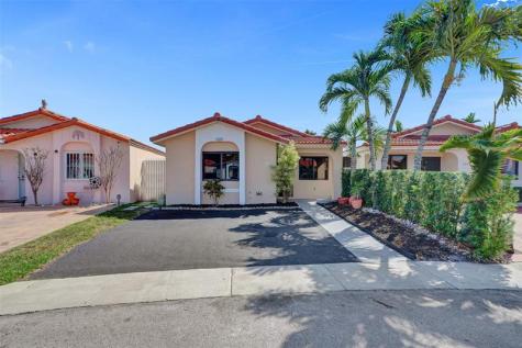 2614 W 65th Street Hialeah FL 33016