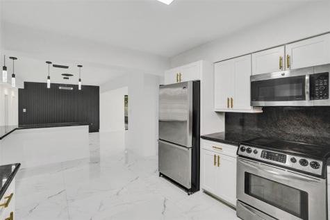 5840 SW 14th Street Plantation FL 33317
