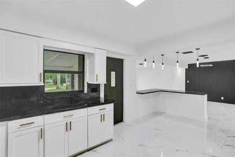 5840 SW 14th Street Plantation FL 33317