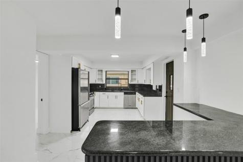 5840 SW 14th Street Plantation FL 33317