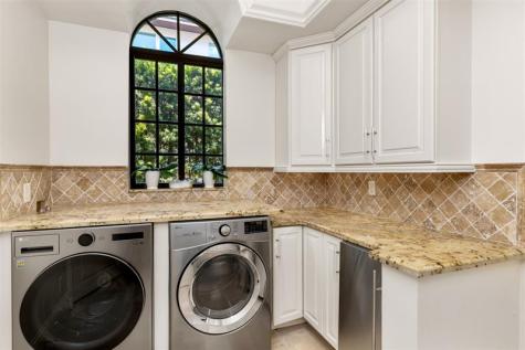 169 Fiesta Way Fort Lauderdale FL 33301