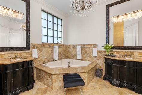 169 Fiesta Way Fort Lauderdale FL 33301