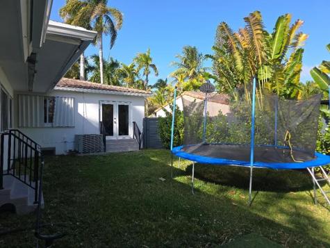 1532 Fletcher Street Hollywood FL 33020