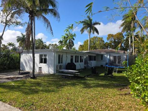 1532 Fletcher Street Hollywood FL 33020
