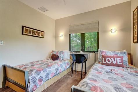 729 NE 18th Avenue Fort Lauderdale FL 33304