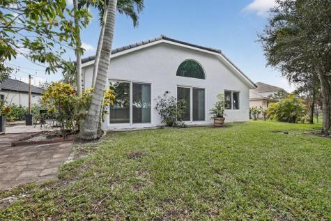 16695 SW 1st Street Pembroke Pines FL 33027