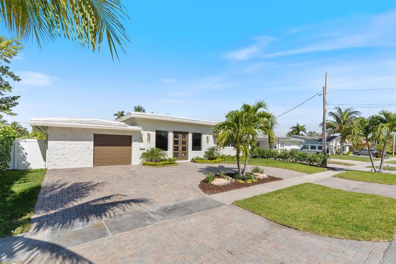 841 SE 5th Terrace Pompano Beach FL 33060