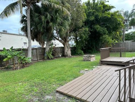1329 NW Antoch Avenue Stuart FL 34994