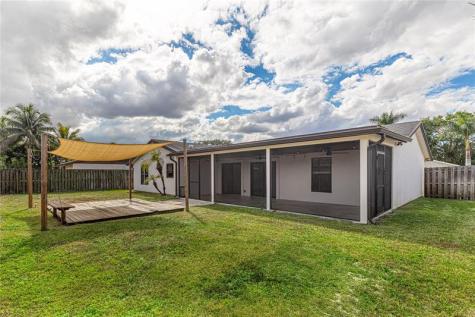 8460 Raymond Drive Boynton Beach FL 33472