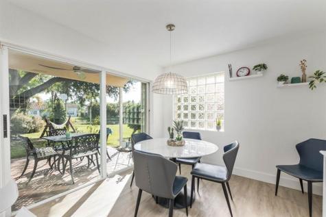 524 Water Point Weston FL 33326