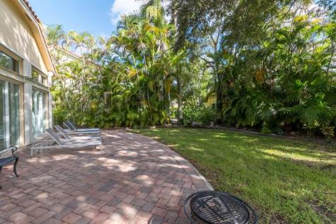 524 Water Point Weston FL 33326