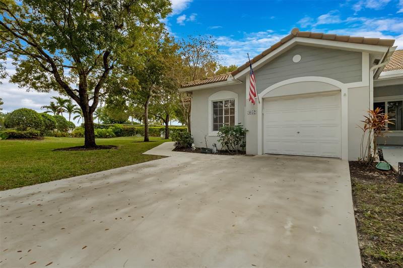 4652 SW 13th Street Deerfield Beach FL 33442