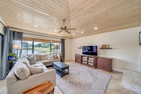 12422 Classic Drive Coral Springs FL 33071