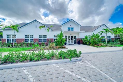 12422 Classic Drive Coral Springs FL 33071