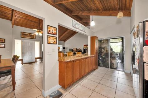 2259 Nova Village Drive Davie FL 33317