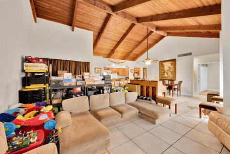 2259 Nova Village Drive Davie FL 33317