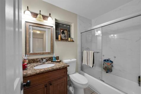 2259 Nova Village Drive Davie FL 33317