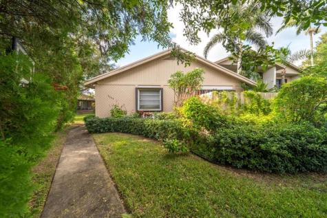2259 Nova Village Drive Davie FL 33317