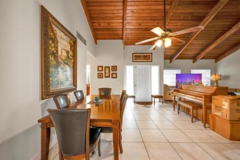 2259 Nova Village Drive Davie FL 33317
