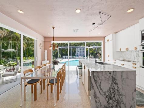 2424 NW 8th Avenue Wilton Manors FL 33311
