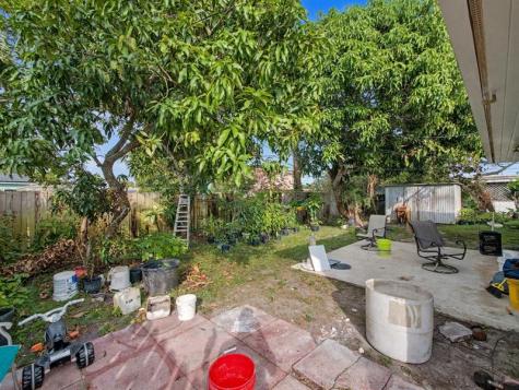 5043 Marcia Place West Palm Beach FL 33407