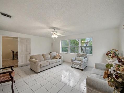 5043 Marcia Place West Palm Beach FL 33407