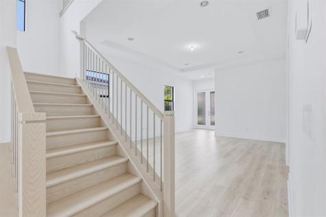 13199 Artisan Circle Palm Beach FL 33418