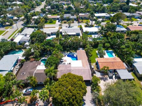 1574 NE 38th Street Oakland Park FL 33334