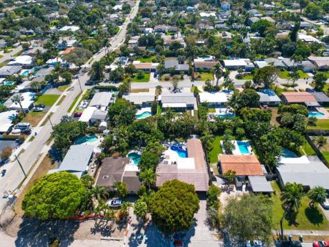 1574 NE 38th Street Oakland Park FL 33334