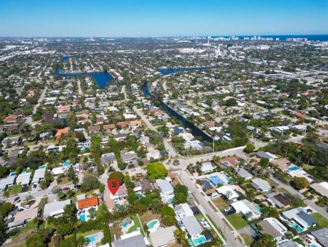 1574 NE 38th Street Oakland Park FL 33334
