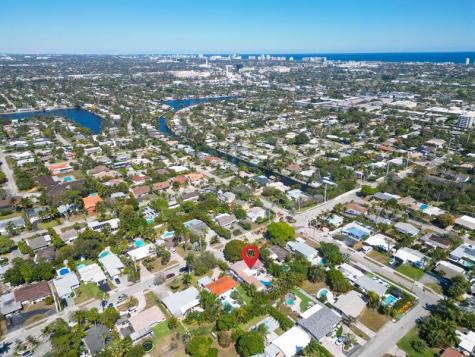 1574 NE 38th Street Oakland Park FL 33334