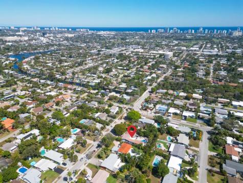 1574 NE 38th Street Oakland Park FL 33334