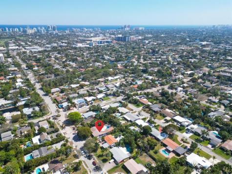 1574 NE 38th Street Oakland Park FL 33334