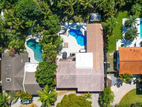1574 NE 38th Street Oakland Park FL 33334